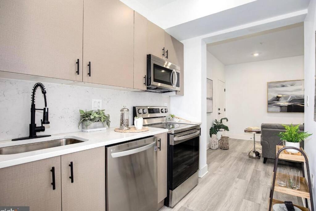 Amazing Capital Hill Apt , Step Away Gym, Shopping Washington Esterno foto