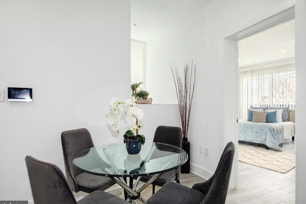 Amazing Capital Hill Apt , Step Away Gym, Shopping Washington Esterno foto